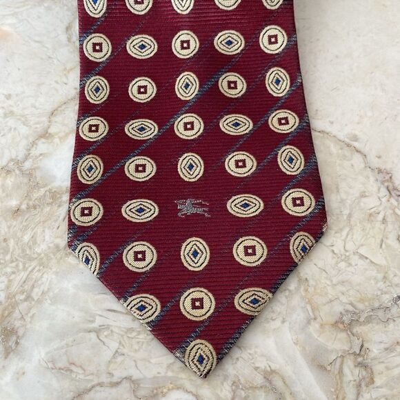 Authentic Burberrys of London 100% Silk Tie - Picture 4 of 8